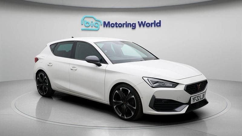 Used 2022 Cupra Leon VZ2 | £20,600 (Fair price) - Image 1/4