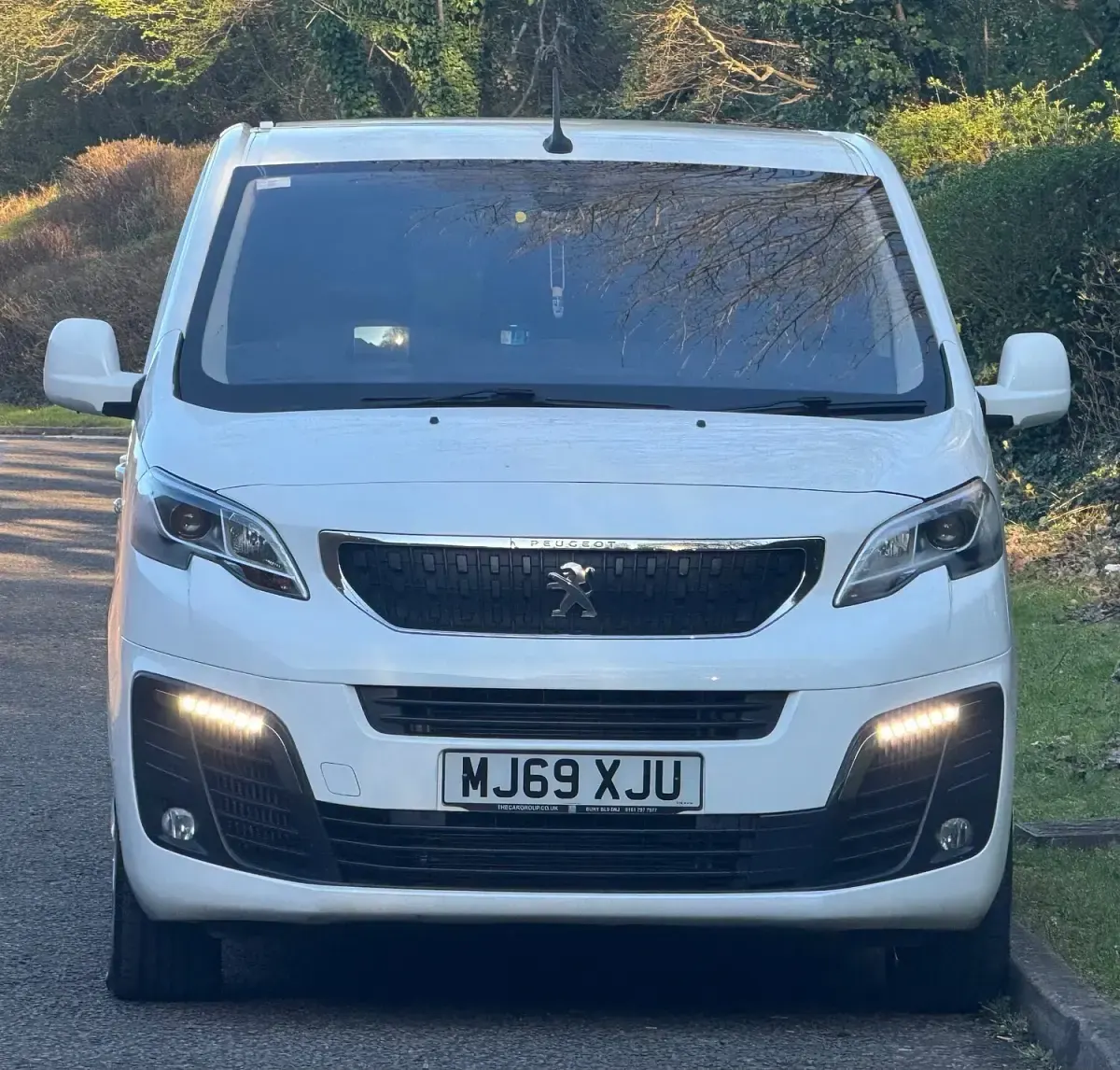 Used Peugeot Traveller Allure 2019 White MPV