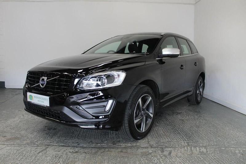 Used Volvo XC60 R-Design 190 HP (139 kW) 2015 Black SUV
