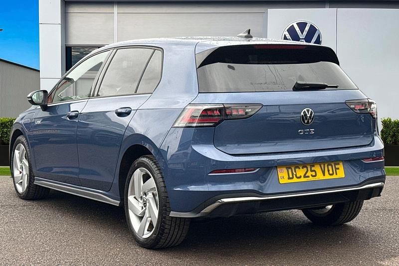 New VW Golf VIII GTE 272 HP (200 kW) 2025 Blue Hatchback