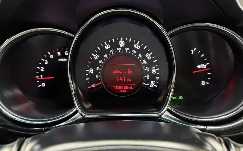 Used Kia Ceed 128 HP (94 kW) 2013 Red Hatchback