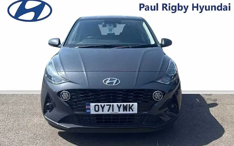 Used Hyundai i10 Premium 84 HP (61 kW) 2023 Hatchback