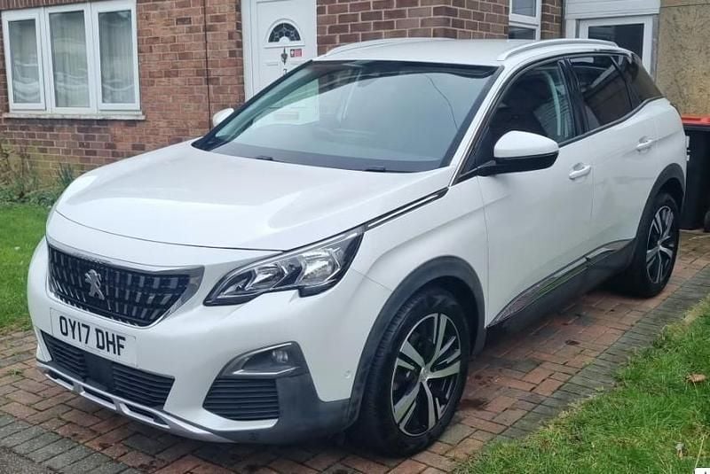 Used Peugeot 3008 Allure 120 HP (88 kW) 2017 White SUV