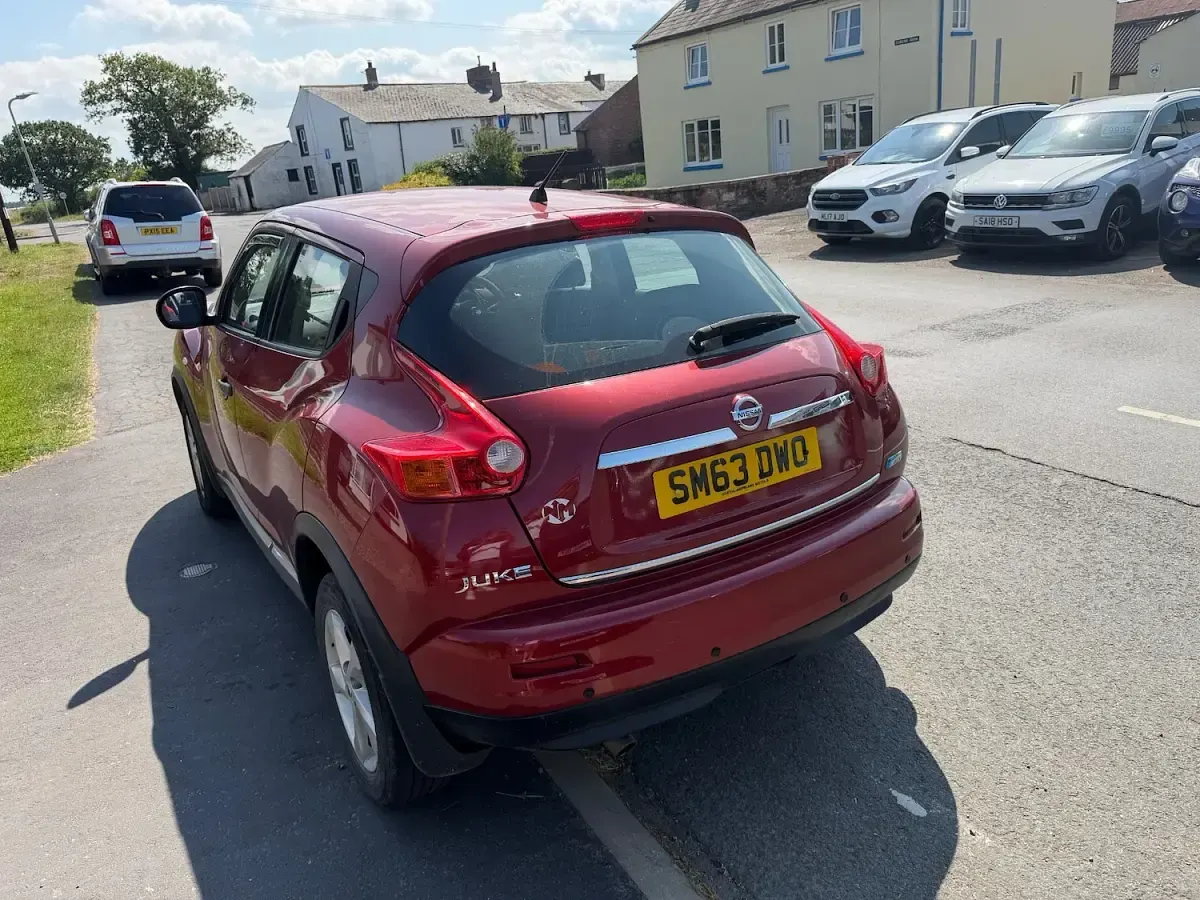 Used Nissan Juke Visia 110 HP (80 kW) 2014 Red SUV
