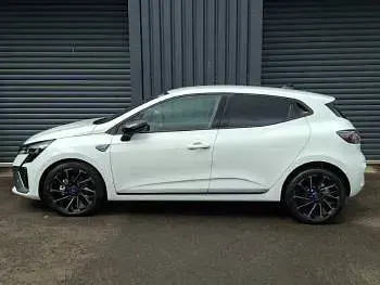 New Renault Clio Iconic Esprit Alpine 143 HP (105 kW) 2026 White Hatchback