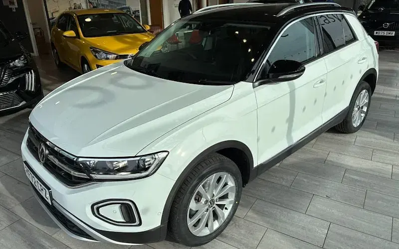 Usado VW T-Roc Style 150 CV (110 kW) 2025 SUV