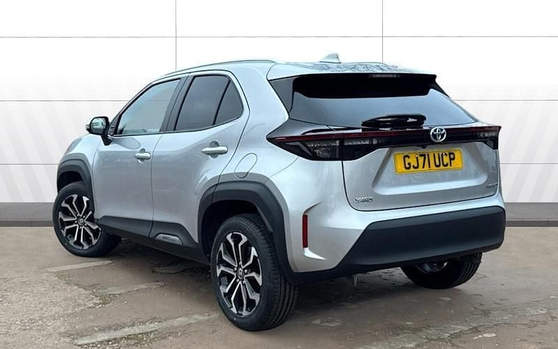 Used Toyota Yaris Hybrid Design 116 HP (85 kW) 2026 Estate