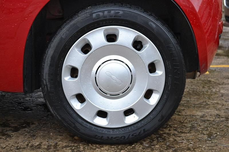 Used Fiat 500 Pop 69 HP (50 kW) 2014 Red Hatchback