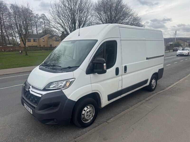 White Used 2015 Citroën Relay Van | £4,999 (Super price) - Image 1/4
