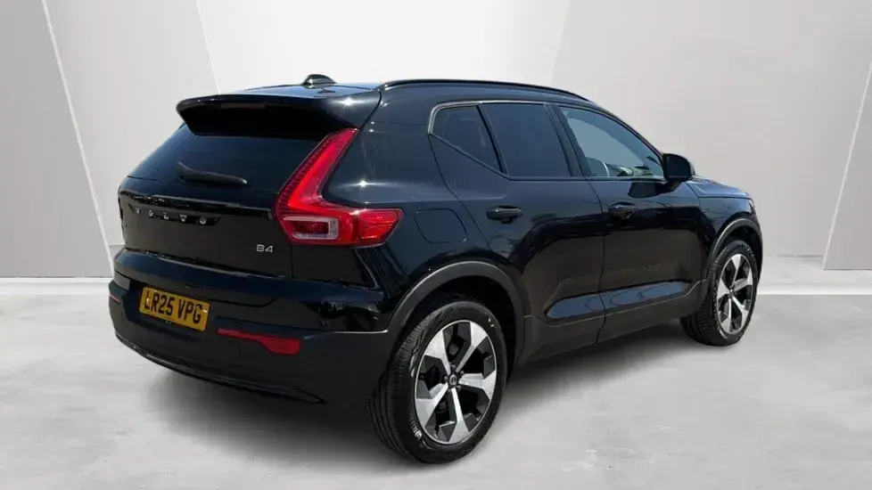 Used Volvo XC40 Plus 194 HP (142 kW) 2025 Black SUV