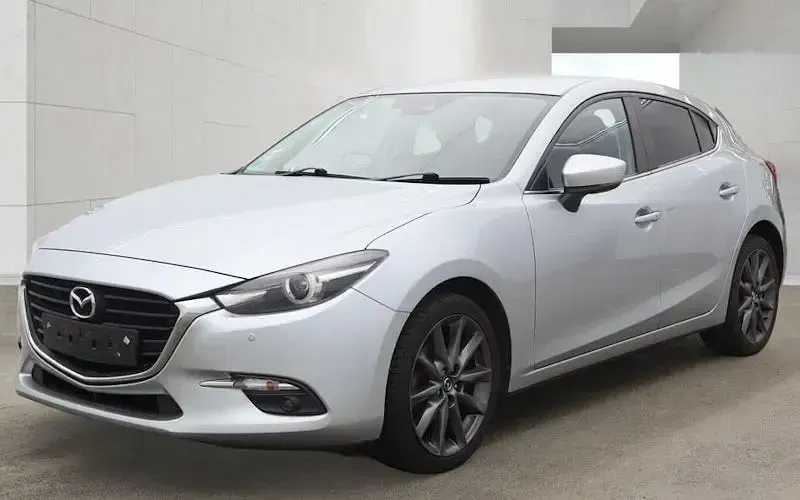 Used Mazda 3 Inclusive 120 HP (88 kW) 2018 Silver Hatchback