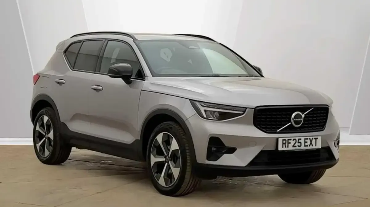 Used Volvo XC40 Plus 163 HP (119 kW) 2025 SUV