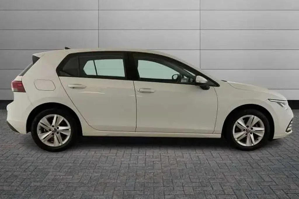 Begagnad VW Golf VII 150 HK (110 kW) 2020