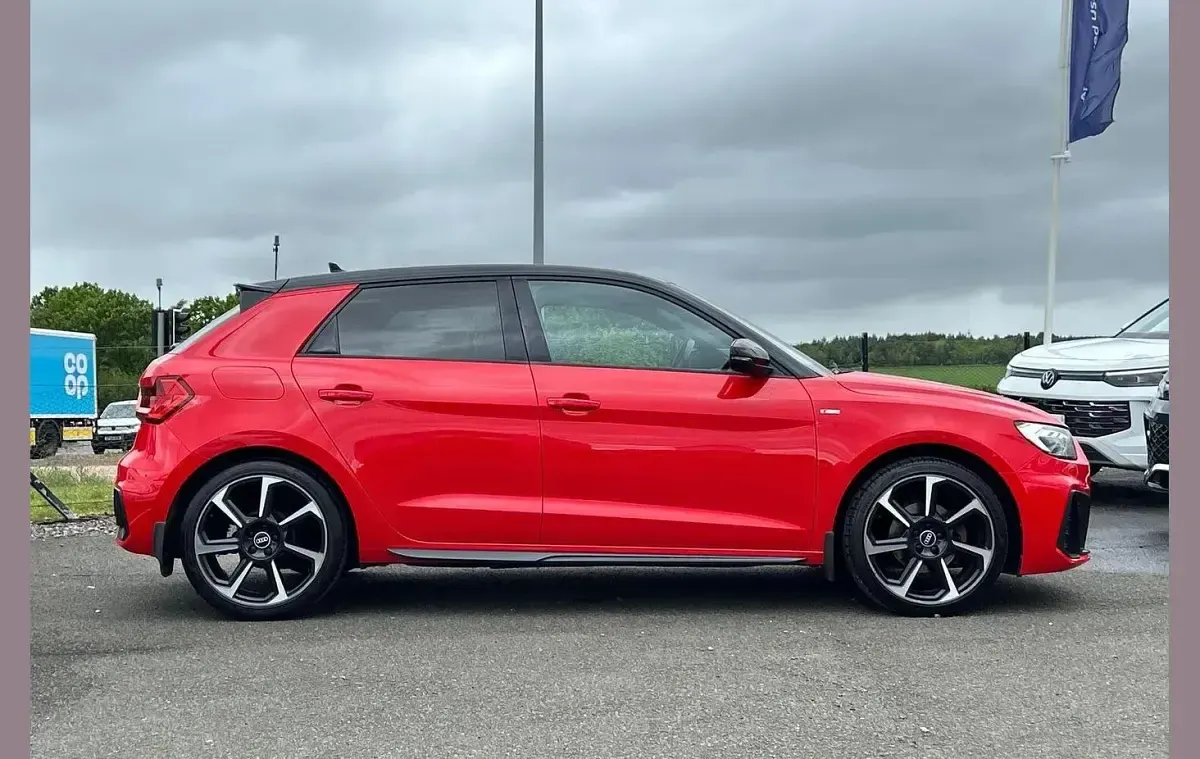 Used Audi A1 Black Edition 147 HP (108 kW) 2021 Red SUV