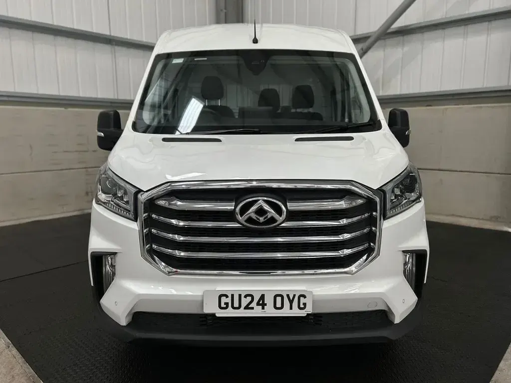Used Maxus V90 163 HP (119 kW) 2024 White Van