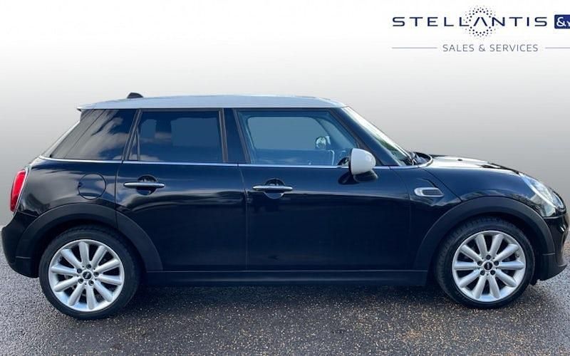 Used Mini Cooper Hatch 136 HP (100 kW) 2018 Black Hatchback