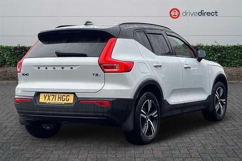 Used Volvo XC40 R-Design 163 HP (119 kW) 2021 Silver SUV