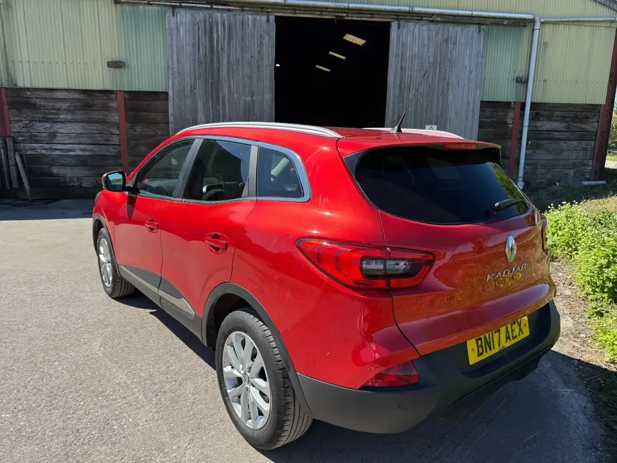 Used Renault Kadjar Dynamique 110 HP (80 kW) 2017 Red SUV