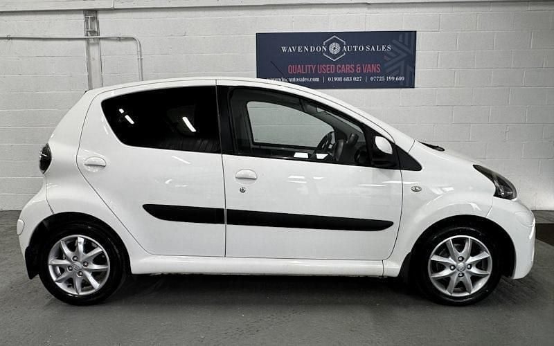 Used Toyota Aygo 68 HP (50 kW) 2014 Hatchback