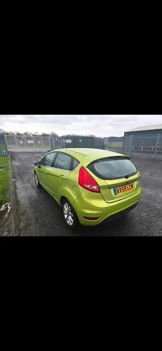 Used Ford Fiesta Zetec 96 HP (70 kW) 2009 Green Hatchback