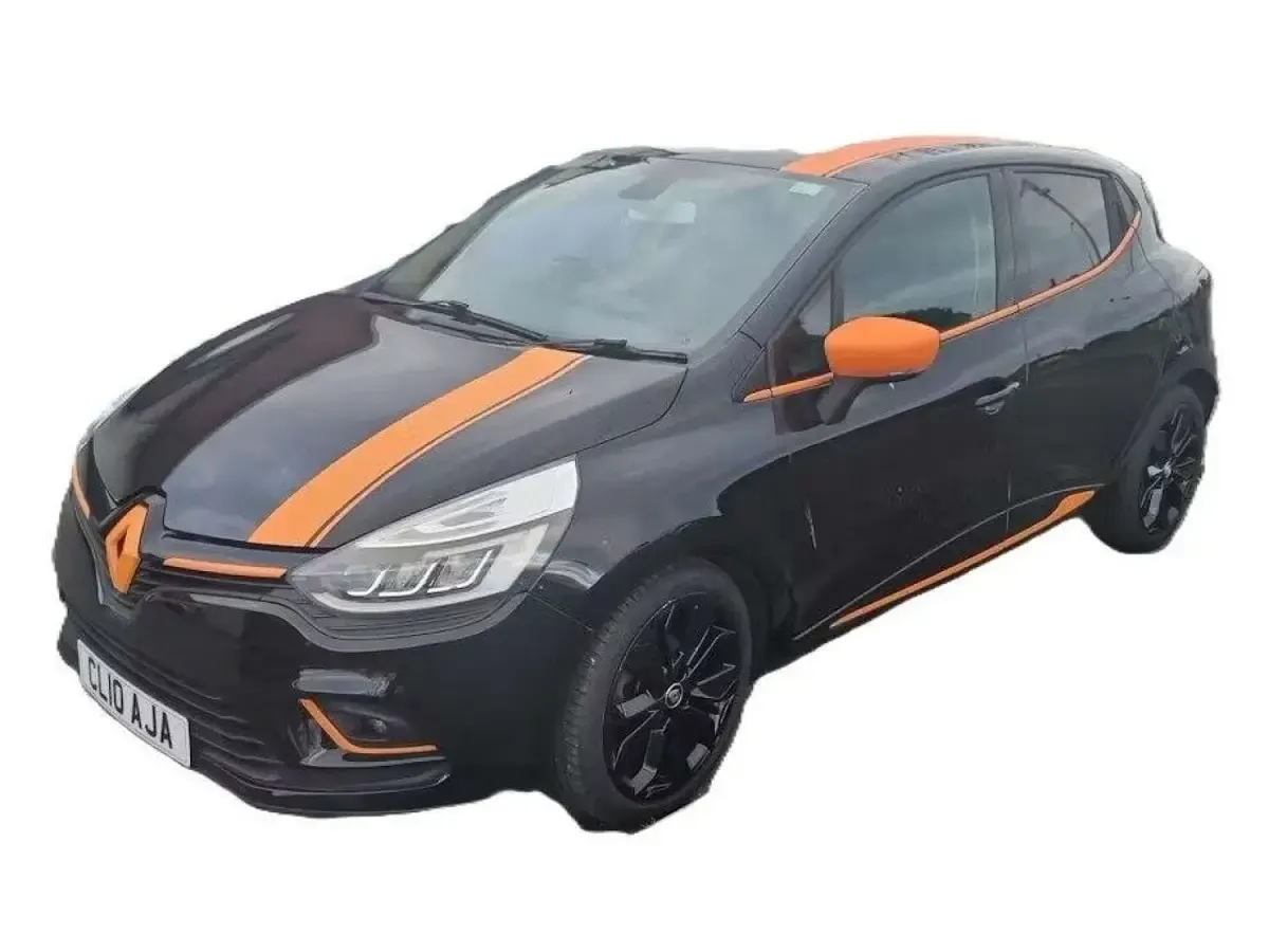 Used Renault Clio Dynamique 90 HP (66 kW) 2017 Black Hatchback