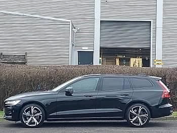 New Volvo V60 Ultra 197 HP (144 kW) 2025 Black Estate