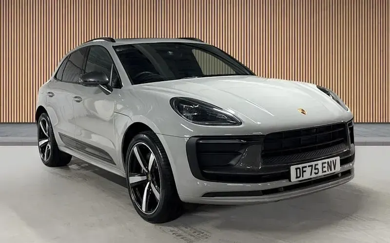 Used Porsche Macan 265 HP (194 kW) 2025 SUV