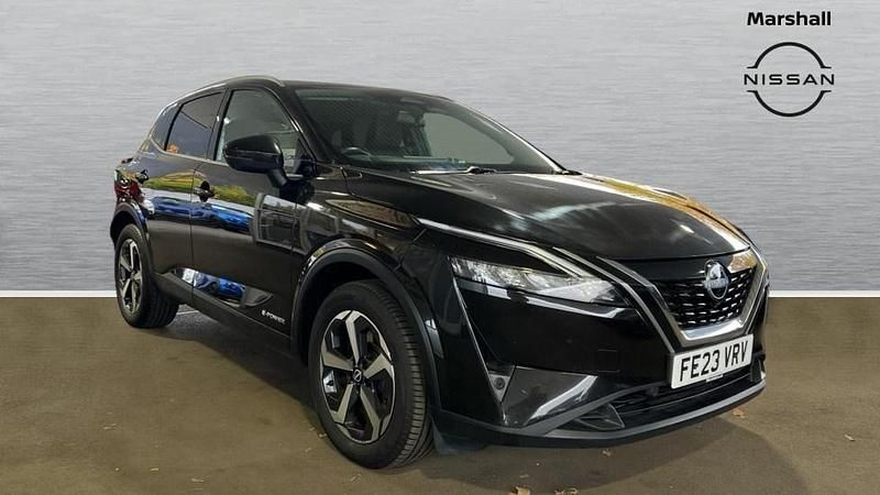 Black Used 2023 Nissan Qashqai N-Connecta SUV | £19,550 (Good price) - Image 1/4