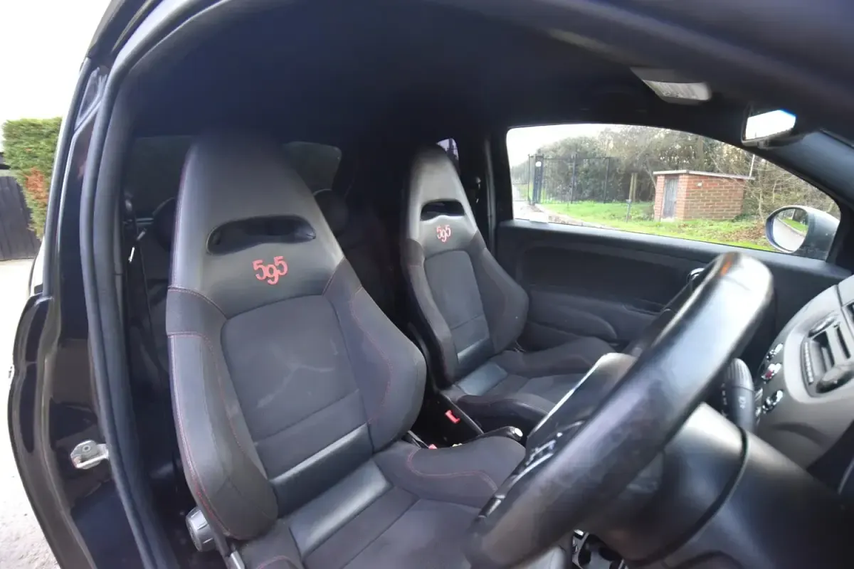 Usado Abarth 595 Competizione 2014 Negro Utilitario