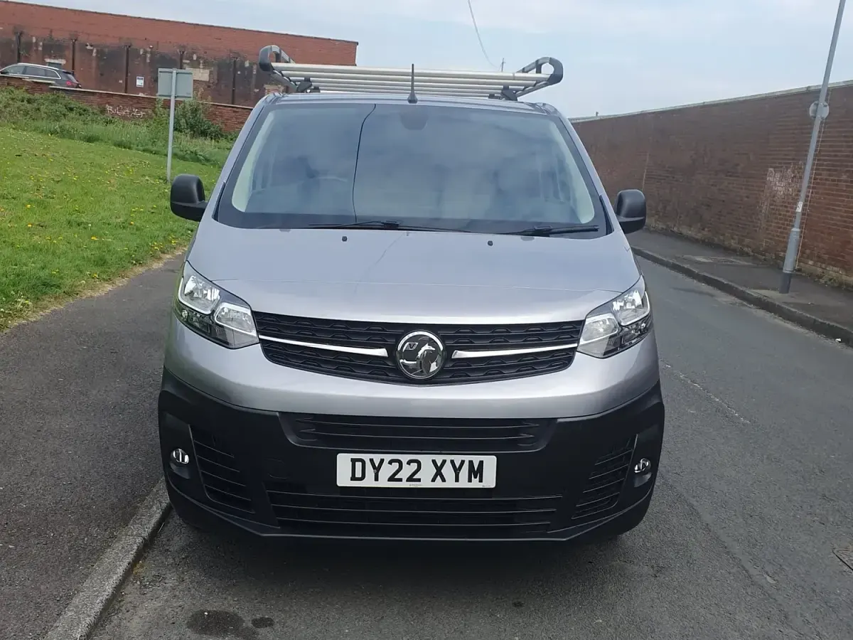 Used Vauxhall Vivaro 145 HP (106 kW) 2022 Grey MPV