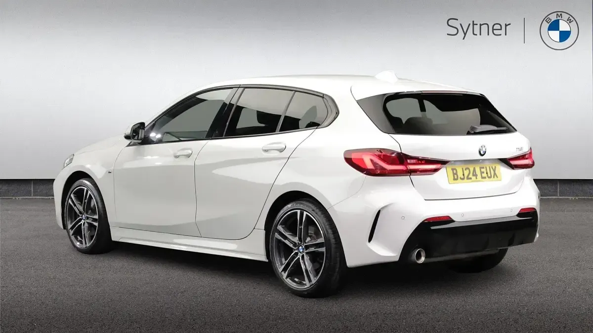Used BMW 118 M Sport 134 HP (98 kW) 2024 White Hatchback