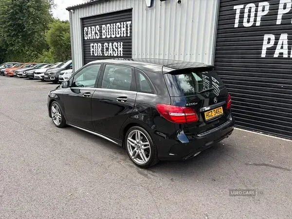 Used Mercedes B200 AMG Line Premium 136 HP (100 kW) 2017 Black Hatchback