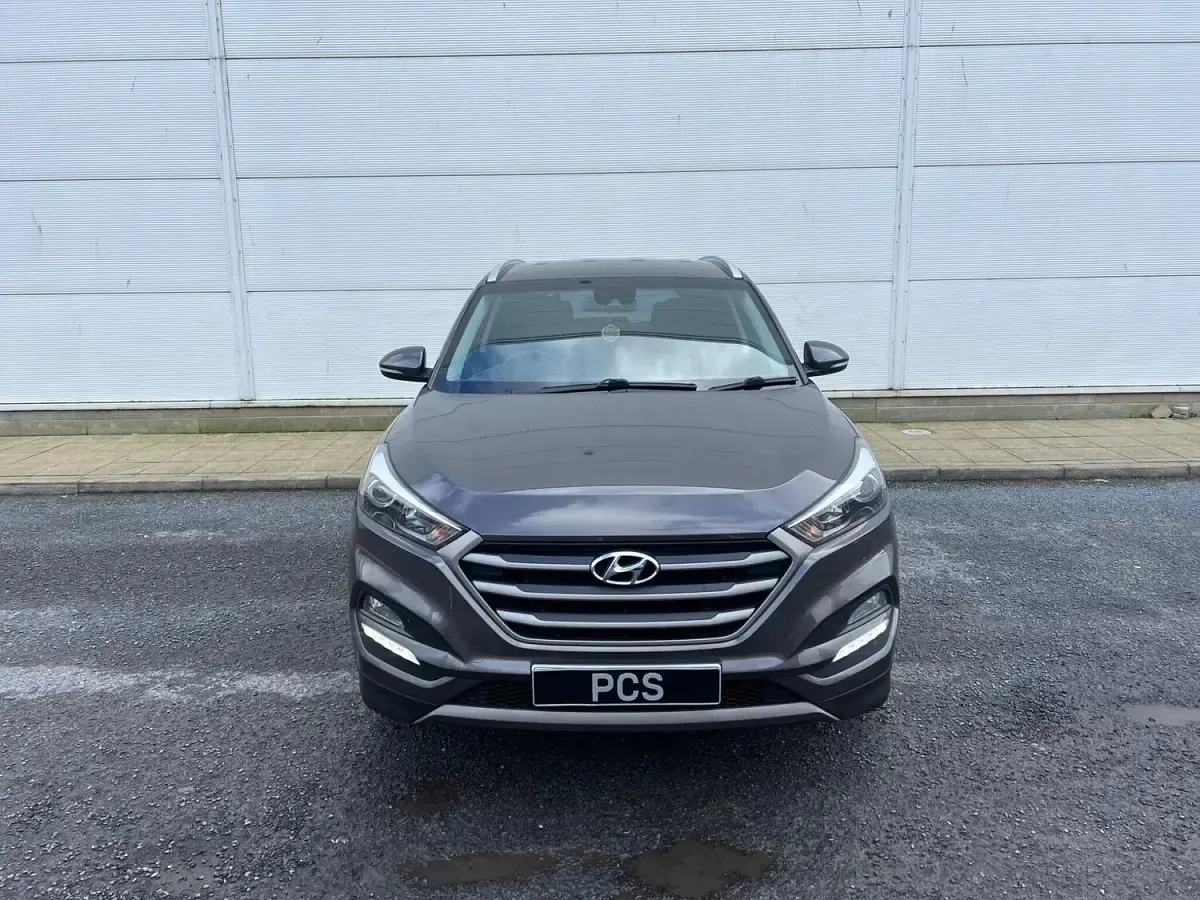 Used Hyundai Tucson SE 116 HP (85 kW) 2016 Grey SUV