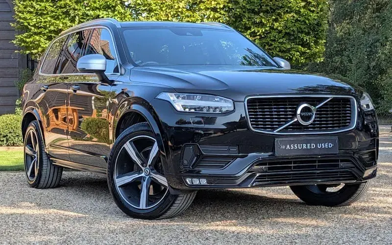 Used Volvo XC90 R-Design 235 HP (172 kW) 2019 SUV