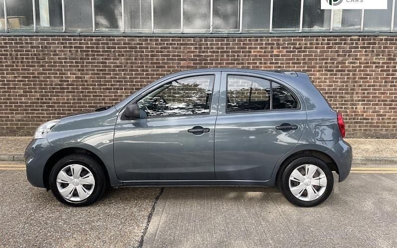 Usado Nissan Micra Visia 80 HP (58 kW) 2015 Citadino