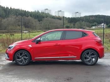 Used Renault Clio V RS Line 90 HP (66 kW) 2023 Red Hatchback