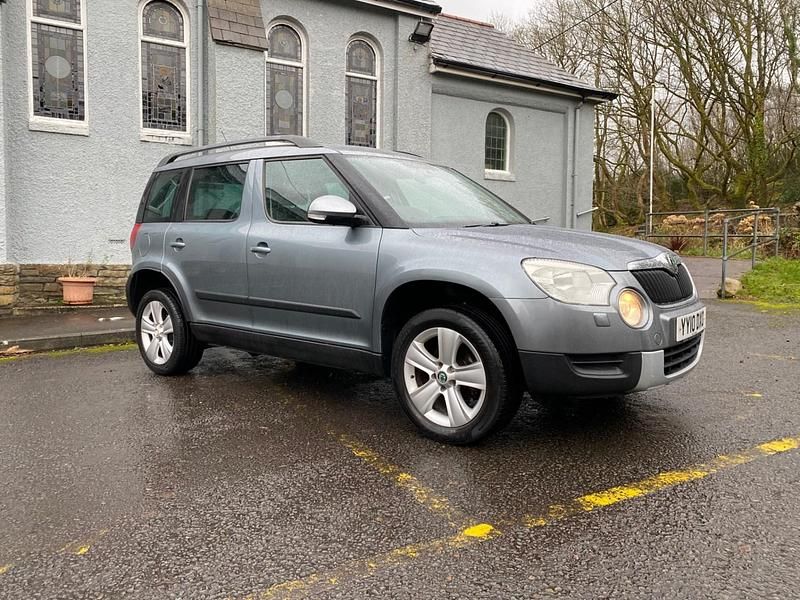 Grey Used 2010 Skoda Yeti SE SUV | £4,495 (Fair price) - Image 1/4