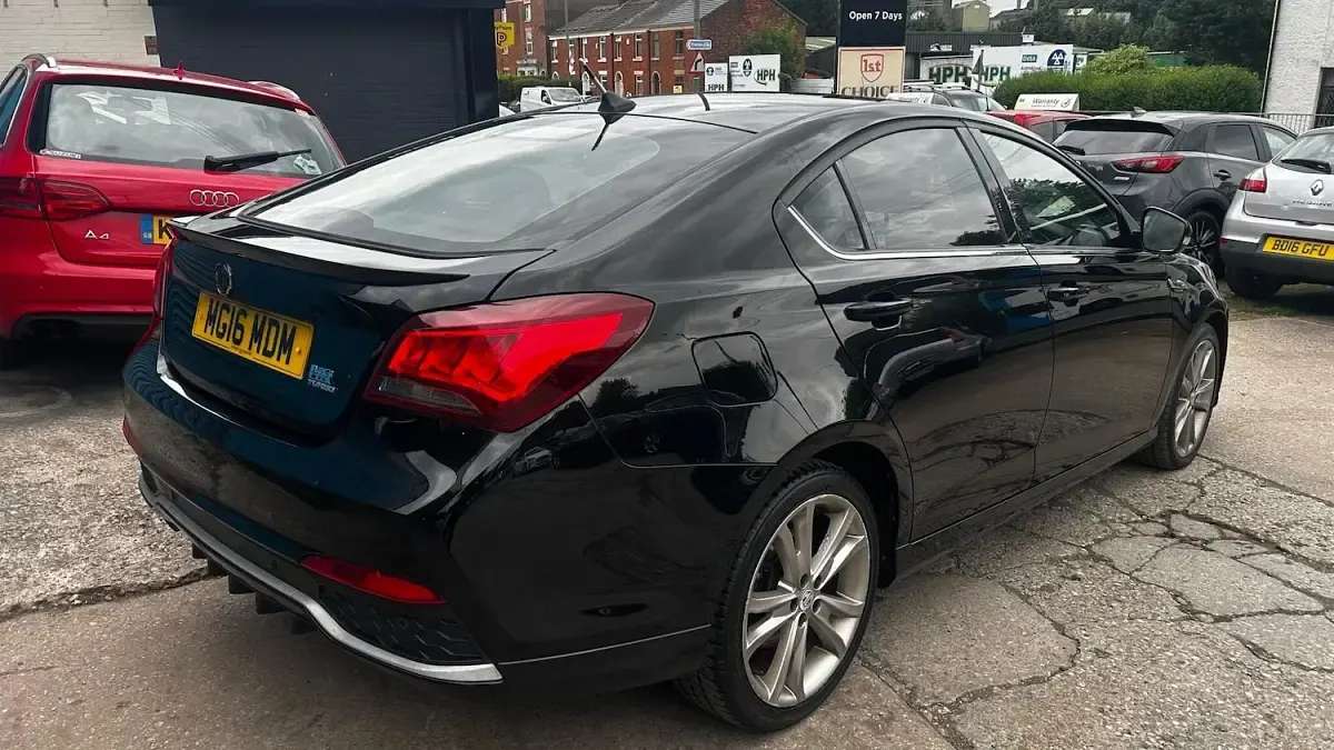 Used MG MG6 150 HP (110 kW) 2016 Black Hatchback