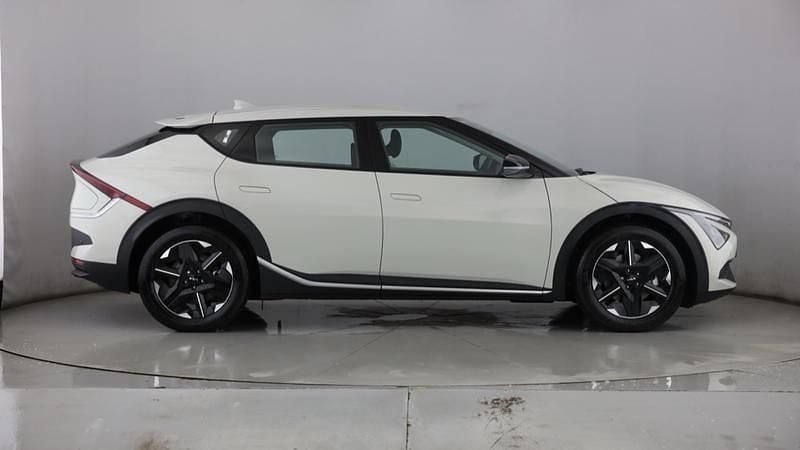 Used Kia EV6 125 kW (170 HP) 2025 White SUV