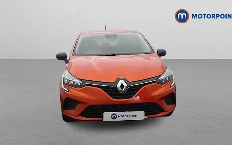 Used Renault Clio Evolution 145 HP (106 kW) 2023 Orange Hatchback