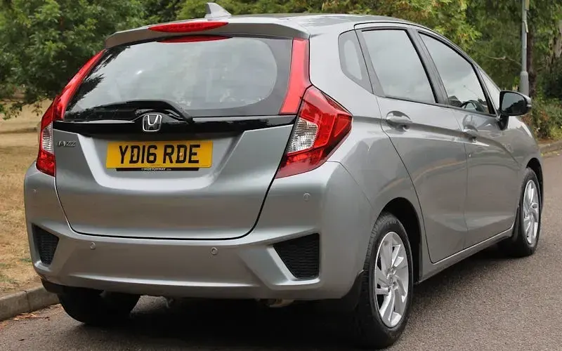 Used Honda Jazz SE 102 HP (75 kW) 2016 Silver Hatchback