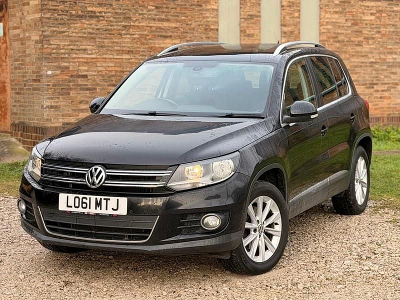 Black Used 2011 VW Tiguan SE SUV | £3,850 (Fair price) - Image 1/4
