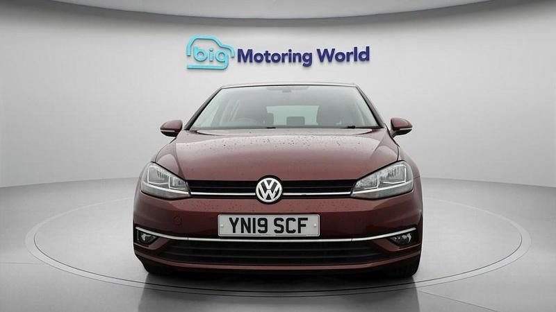 Used VW Golf VII Match 115 HP (84 kW) 2019 Red Hatchback