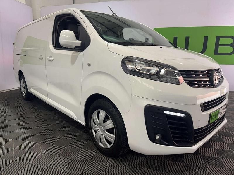 White Used 2020 Vauxhall Vivaro Sportive Van | £10,895 (Fair price) - Image 1/4