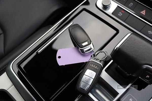 Used Audi Q7 S-Line 286 HP (210 kW) 2021 Grey SUV