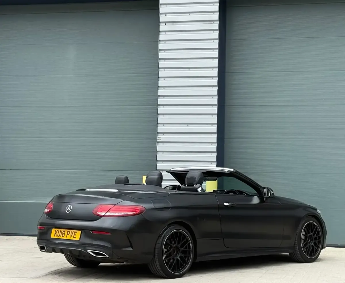Begagnad Mercedes C250 AMG Line Premium Plus 2018 Svart Cab