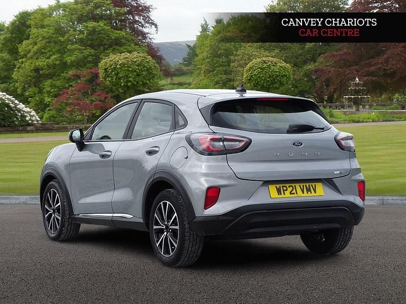 Usado Ford Puma Titanium 125 HP (91 kW) 2021 Prateado SUV