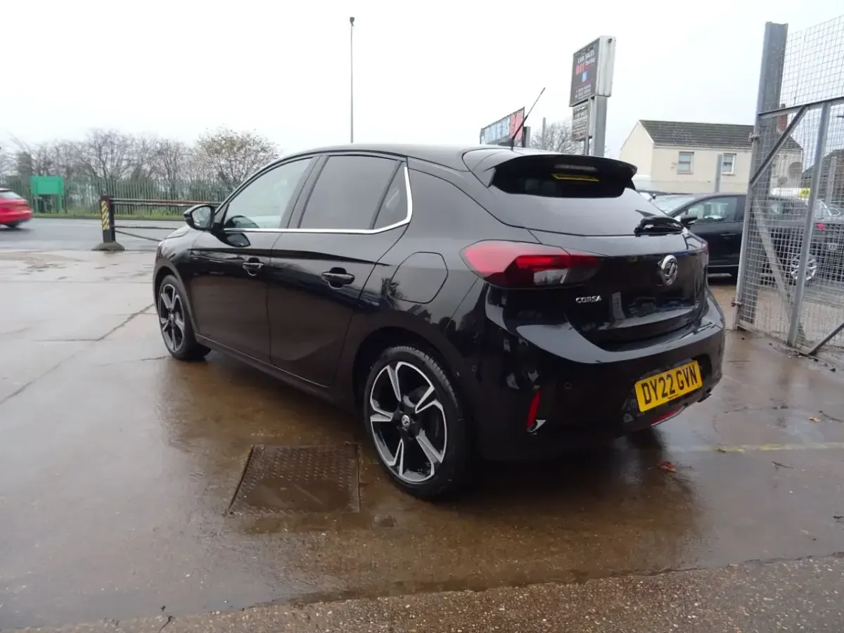Used Vauxhall Corsa Edition 75 HP (55 kW) 2022 Black Hatchback