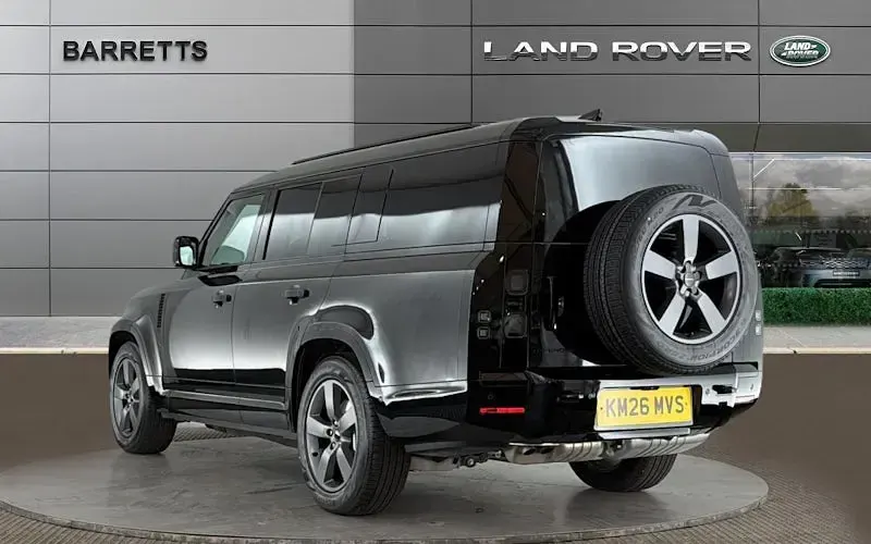 Used Land Rover Defender HSE Dynamic 349 HP (256 kW) 2025 SUV