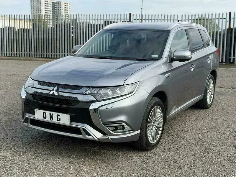 Used Mitsubishi Outlander P-HEV 2018 Grey Estate